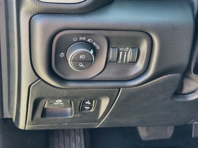 2027 RAM 1500 Big Horn/Lone Star