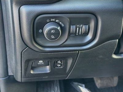 2027 RAM 1500 Big Horn/Lone Star