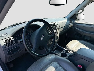 2005 Ford Explorer XLT