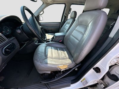 2005 Ford Explorer XLT