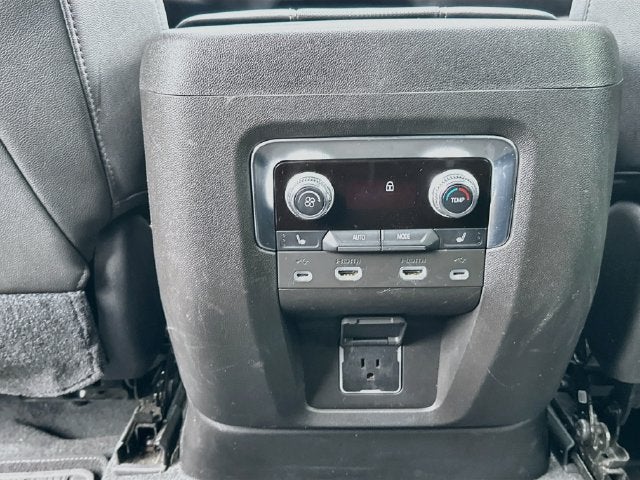 2021 GMC Yukon XL AT4