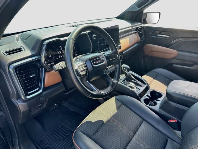 2024 GMC Canyon AT4