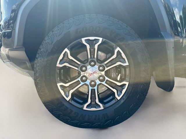 2024 GMC Canyon AT4