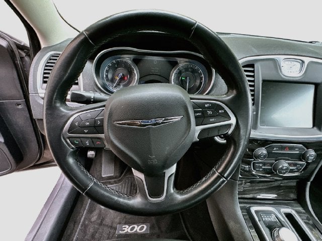 2015 Chrysler 300 Limited