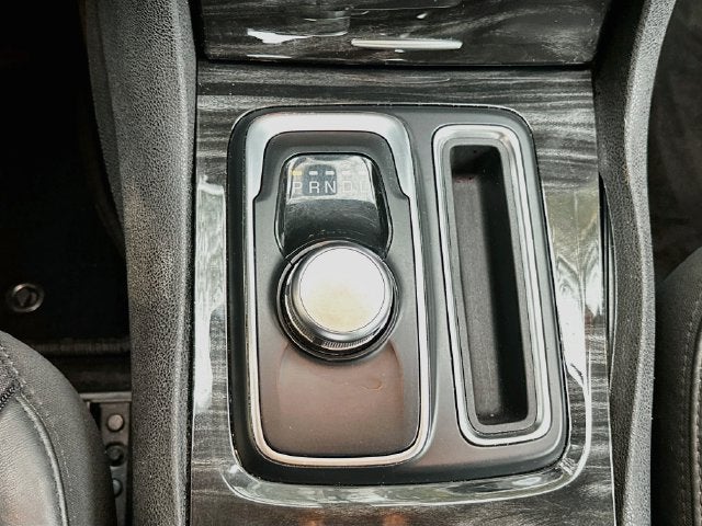 2015 Chrysler 300 Limited
