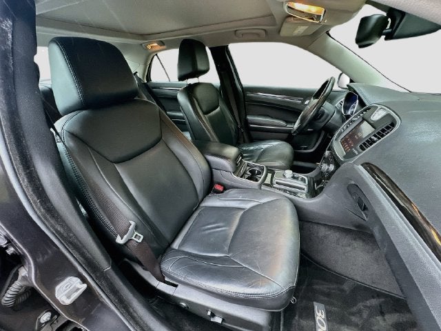 2015 Chrysler 300 Limited
