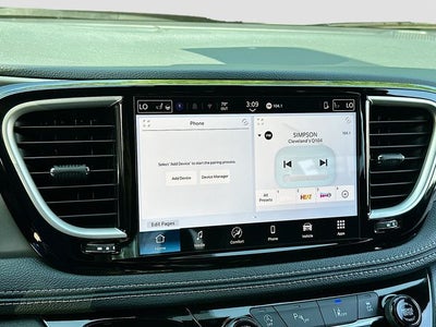 2027 Chrysler Pacifica Select