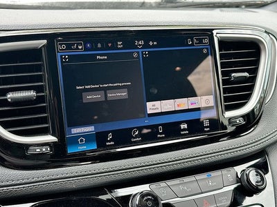 2026 Chrysler Pacifica Select