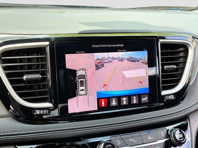 2027 Chrysler Pacifica Select