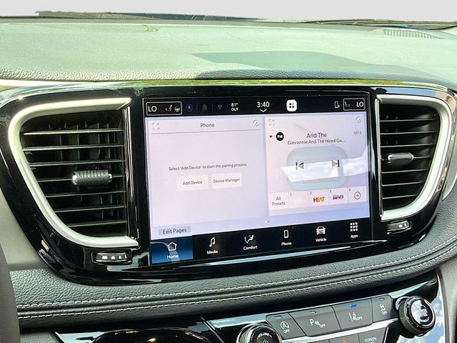 2027 Chrysler Pacifica Select