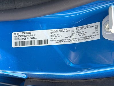 2027 Chrysler Pacifica Select