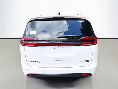 2027 Chrysler Pacifica Limited