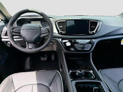 2027 Chrysler Pacifica Limited