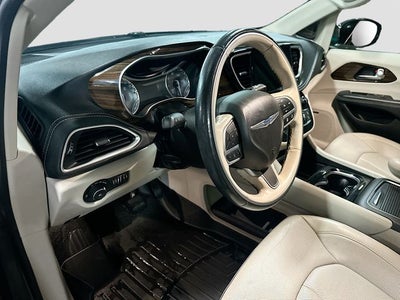 2021 Chrysler Pacifica Limited HEATED/COOLED SEATS