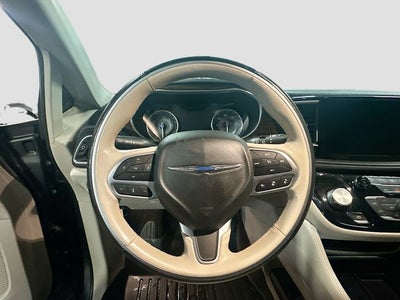 2021 Chrysler Pacifica Limited HEATED/COOLED SEATS