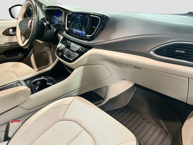 2021 Chrysler Pacifica Limited HEATED/COOLED SEATS