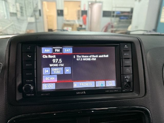 2016 Dodge Grand Caravan R/T REAR ENTERTAINMET - HEATED SEATS