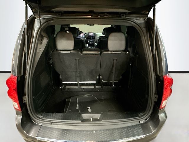 2016 Dodge Grand Caravan R/T REAR ENTERTAINMET - HEATED SEATS