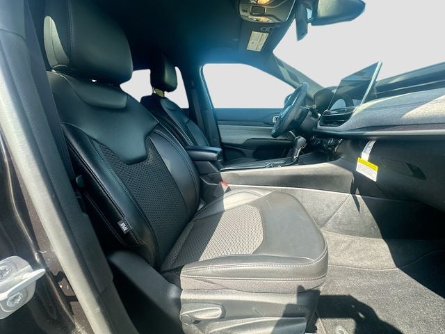 2023 Jeep Compass Latitude COLLISION MITIGATION - BLIND SPOT DETECTION