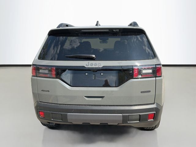 2026 Jeep Cherokee Overland