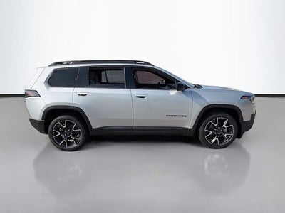 2026 Jeep Cherokee Overland