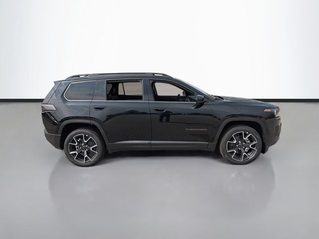 2026 Jeep Cherokee Overland