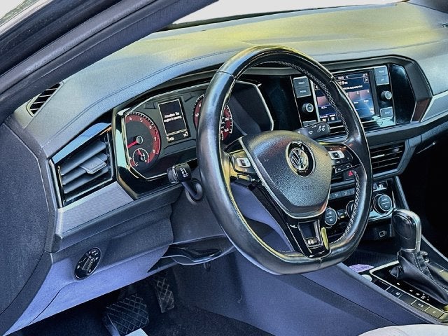2019 Volkswagen Jetta R-Line