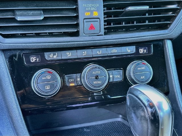 2019 Volkswagen Jetta R-Line