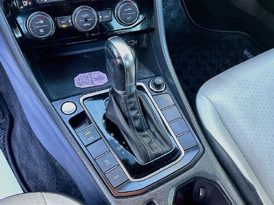 2019 Volkswagen Jetta R-Line