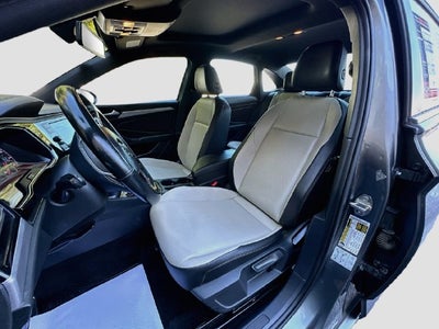 2019 Volkswagen Jetta R-Line