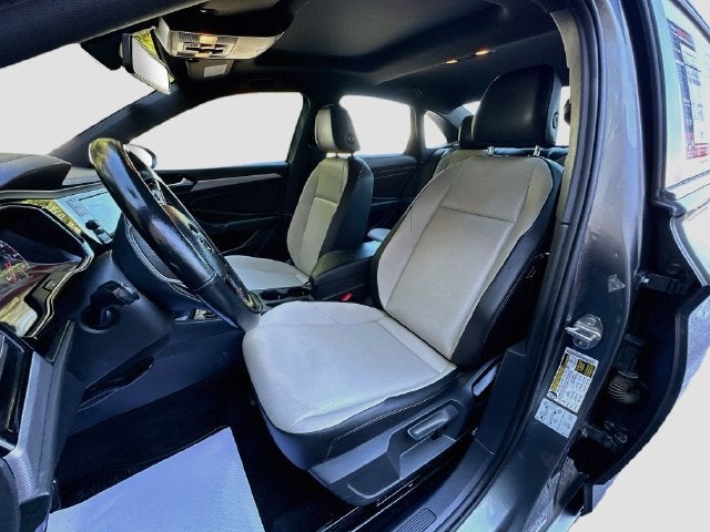 2019 Volkswagen Jetta R-Line