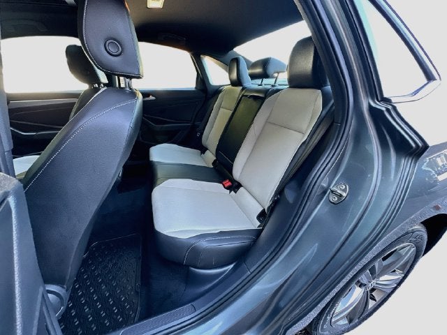 2019 Volkswagen Jetta R-Line