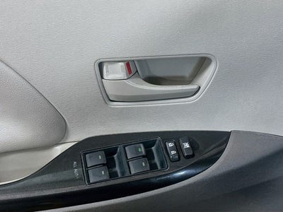 2014 Toyota Sienna LE 8 Passenger