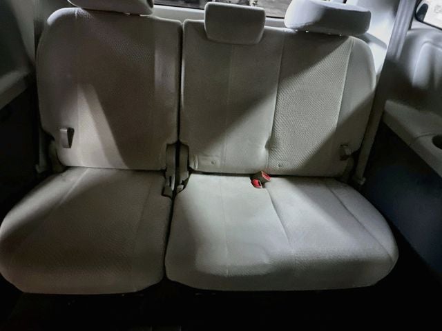 2014 Toyota Sienna LE 8 Passenger