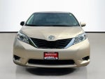2014 Toyota Sienna LE 8 Passenger