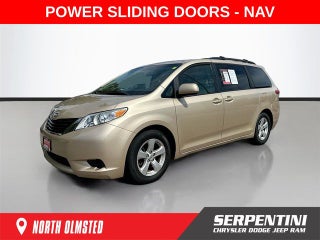 2014 Toyota Sienna LE 8 Passenger