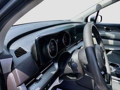 2022 Kia Carnival LX