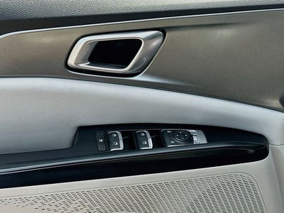 2022 Kia Carnival LX