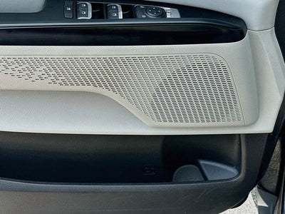 2022 Kia Carnival LX