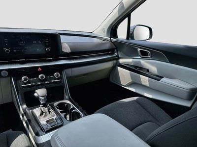 2022 Kia Carnival LX