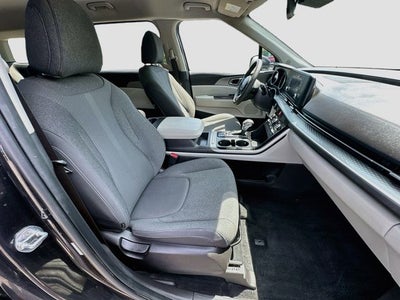2022 Kia Carnival LX