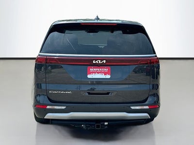 2022 Kia Carnival LX