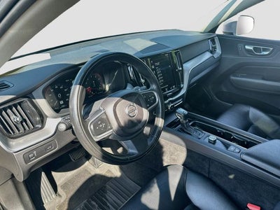 2018 Volvo XC60 T5 Momentum