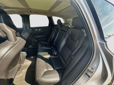 2018 Volvo XC60 T5 Momentum