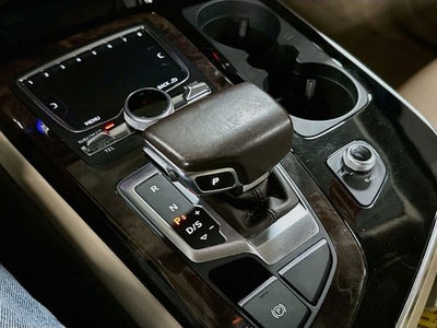 2019 Audi Q7 55 Premium Plus quattro