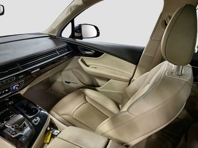 2019 Audi Q7 55 Premium Plus quattro
