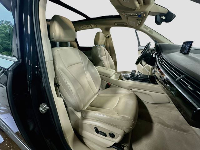 2019 Audi Q7 55 Premium Plus quattro