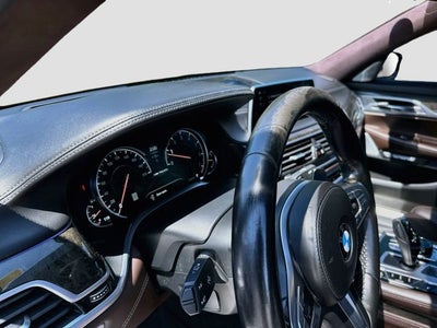 2018 BMW 7 Series M760i