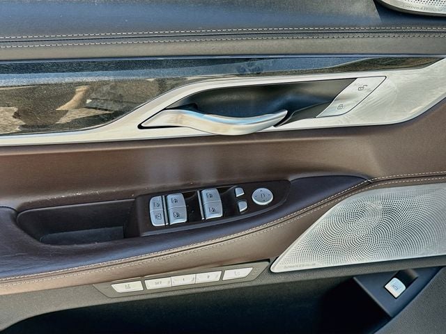 2018 BMW 7 Series M760i