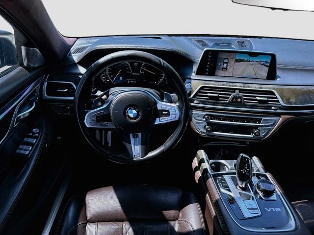 2018 BMW 7 Series M760i